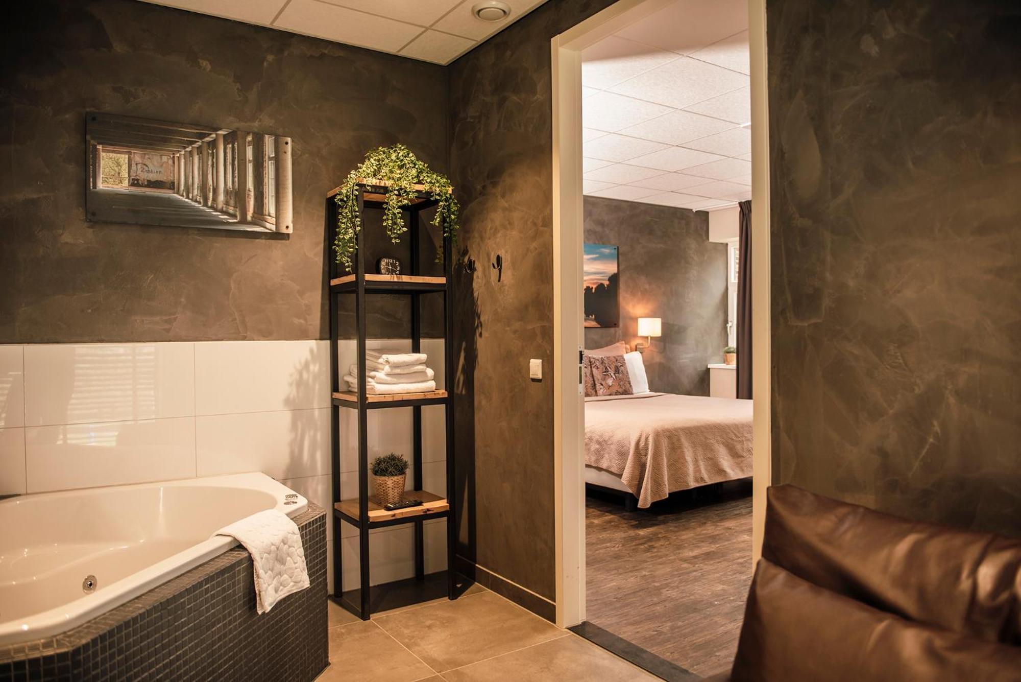 Hotel De Kastanjefabriek Eibergen Kültér fotó