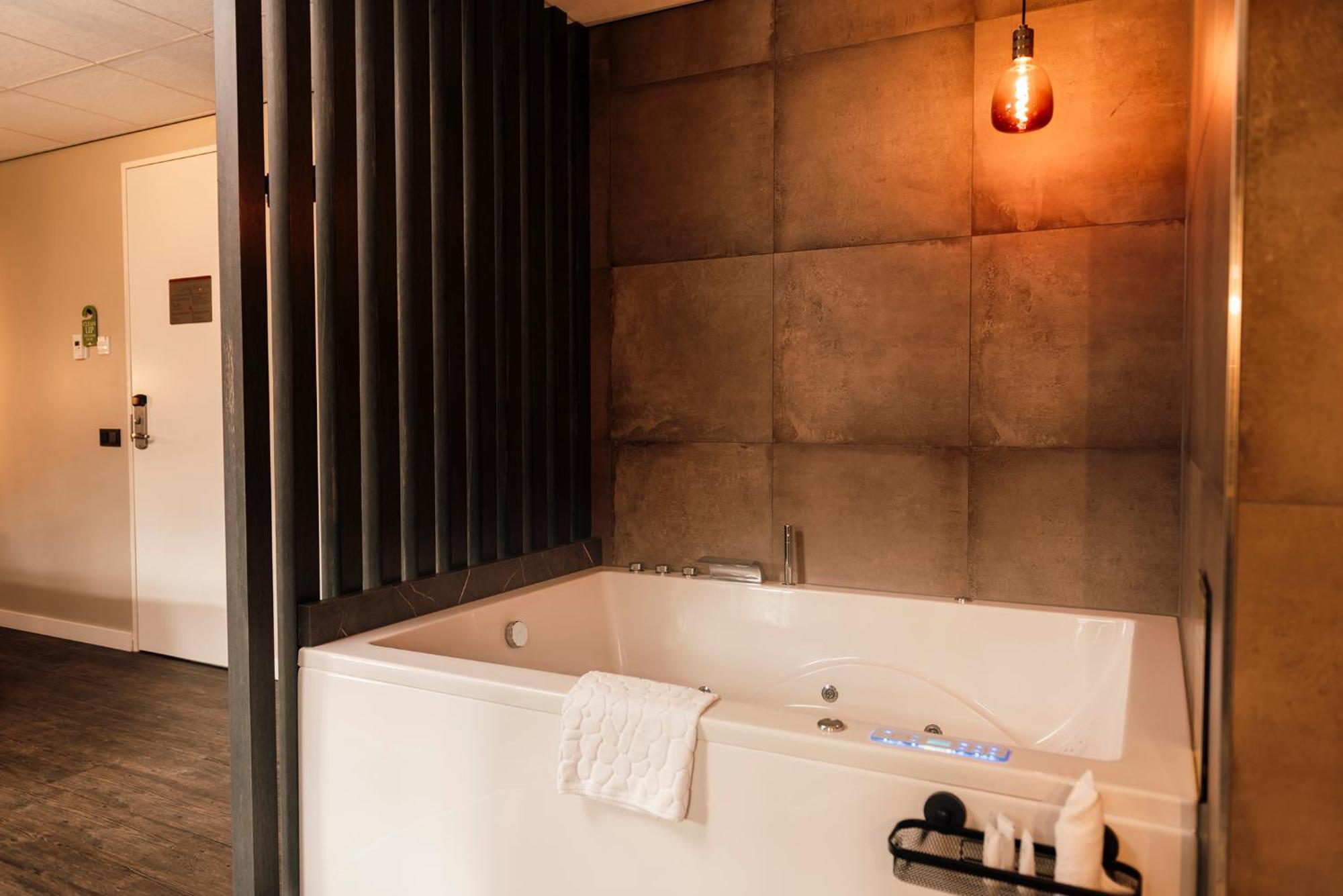 Hotel De Kastanjefabriek Eibergen Kültér fotó