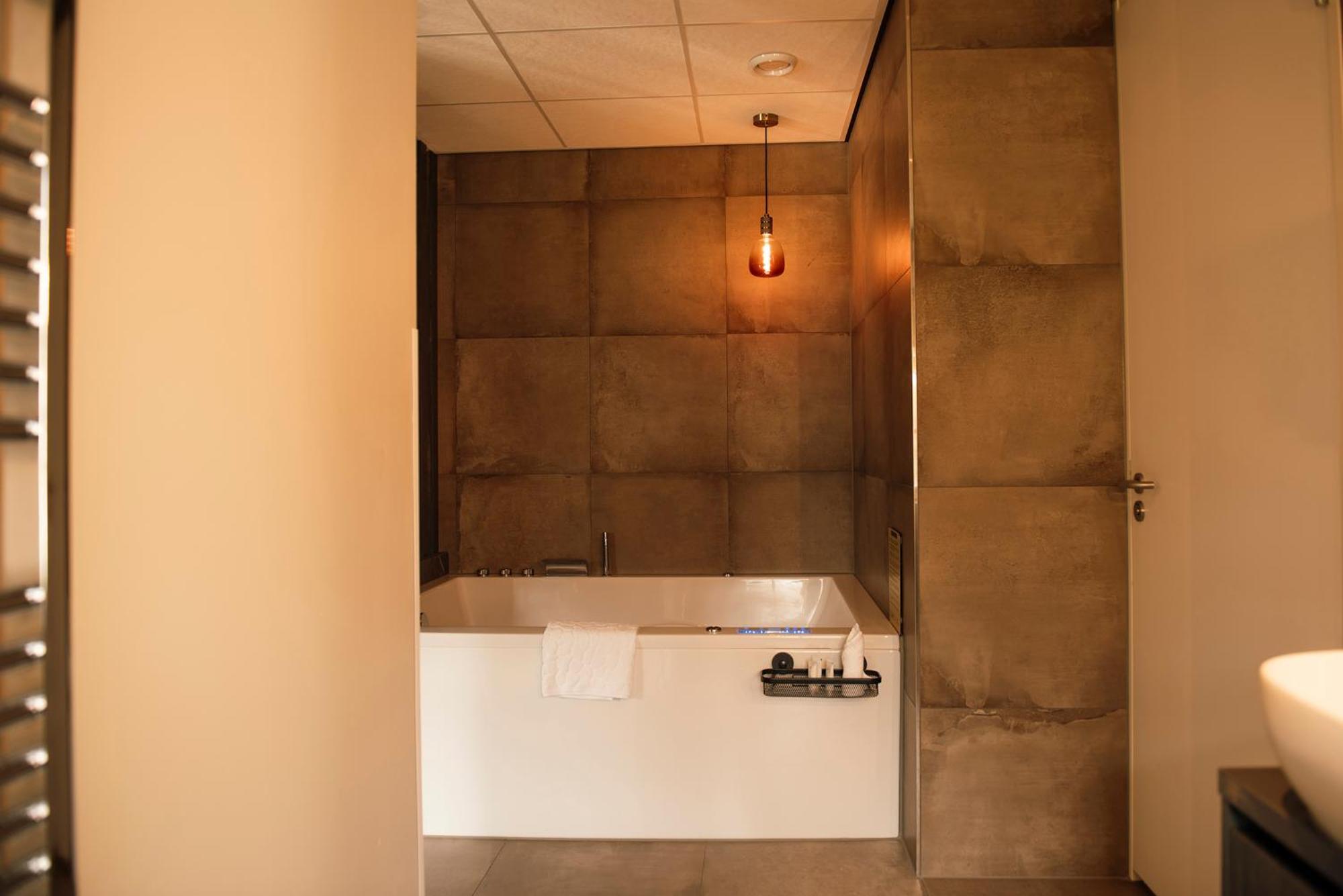 Hotel De Kastanjefabriek Eibergen Kültér fotó